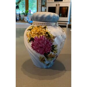 Antique Victorian Porcelain Potpourri Jar